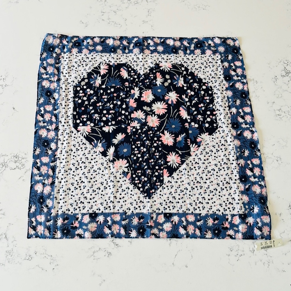 Madewell 100% Cotton Heart Bandana - Picture 2 of 15